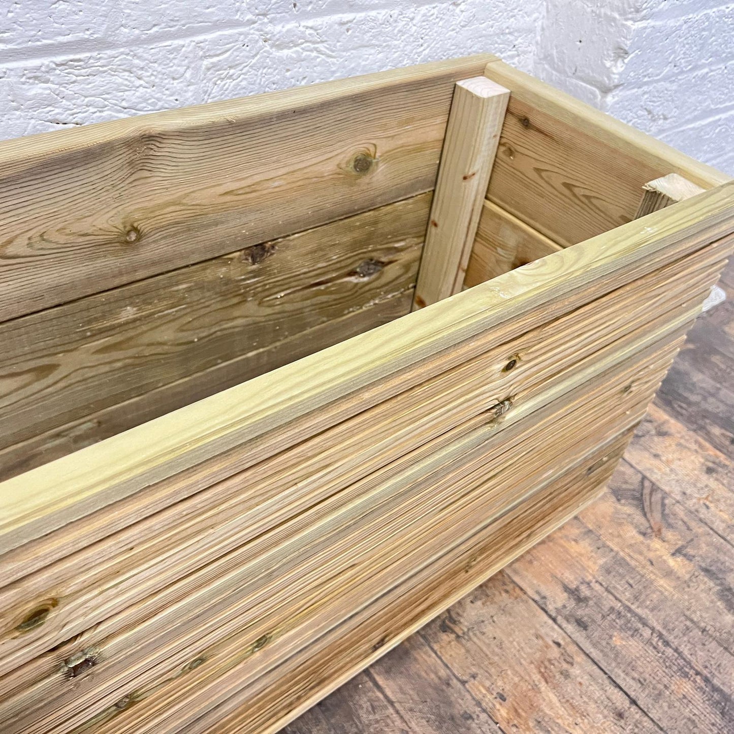 4ft Long 3 Board High Wooden Decking Planter –  120 × 35 × 48 cm
