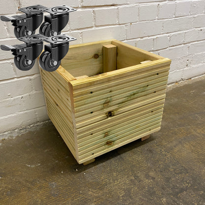 Small Wooden Decking Planter – 35 × 35 × 33 cm