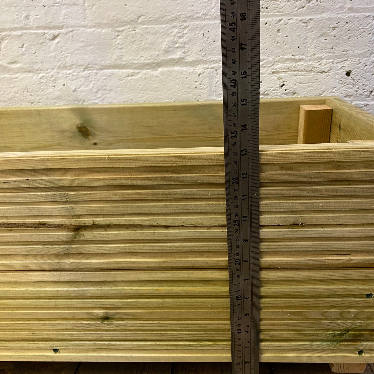 Large Wooden Decking Planter – 88 × 35 × 33 cm