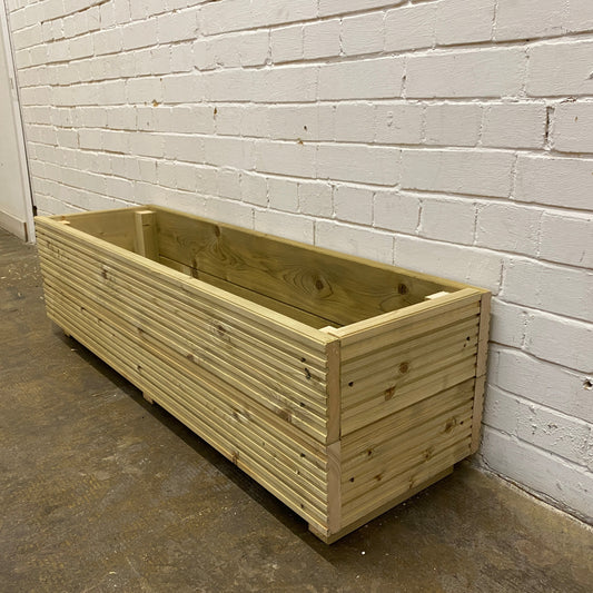 4ft (120 cm) Wooden Decking Planter – 120 × 35 × 33 cm